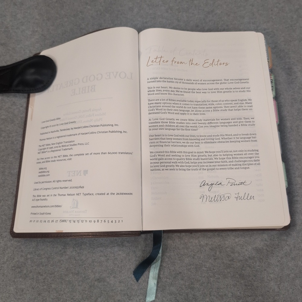 Thomas Nelson Love God Greatly Bible NET Brown Leather-Look Women Study Bible - Picture 6 of 7